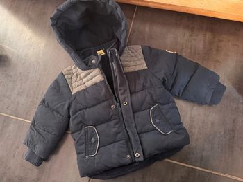 Manteau tape-à-l’œil