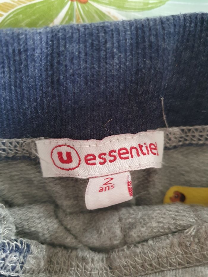 Short gris 2 ans - photo numéro 3