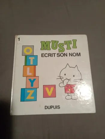 Livre musti écrit son prénom
