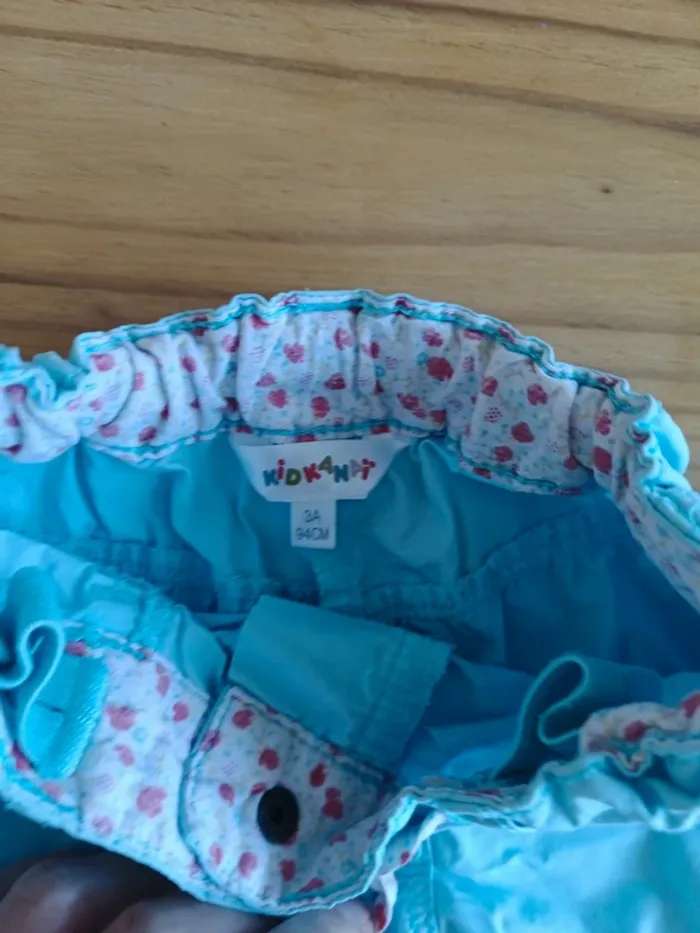 Short bleu clair - photo numéro 4