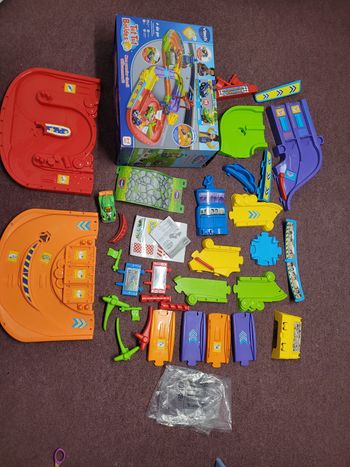 Tut tut bolides enfant premier circuit radiocommande vtech