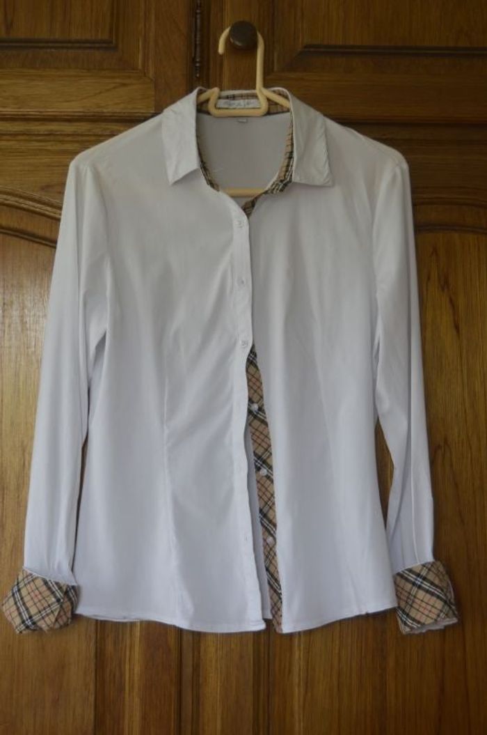 chemisier blanc cintré taille L