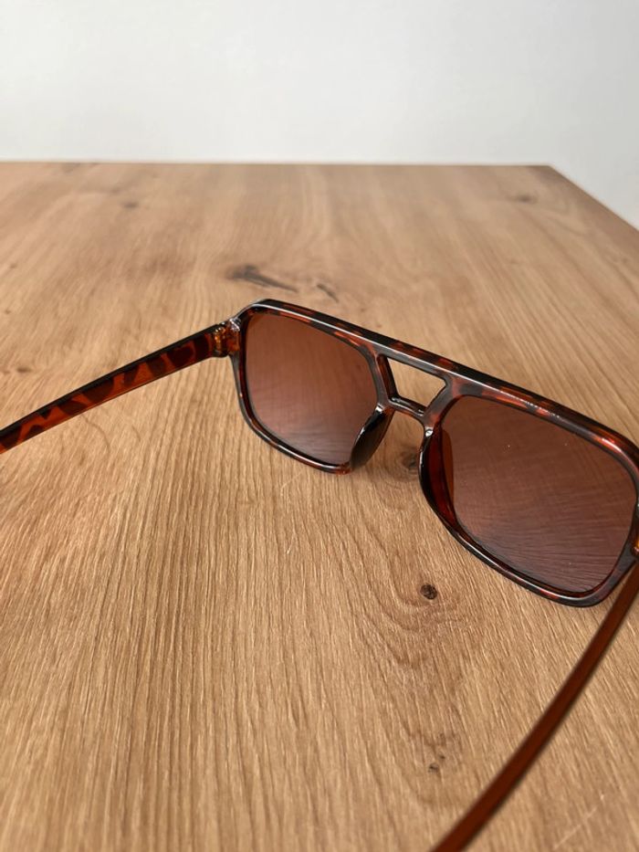 Lunettes de soleil femmes neuves - photo numéro 5
