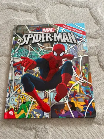 Livre Spider-Man  Cherche et Trouve Marvel