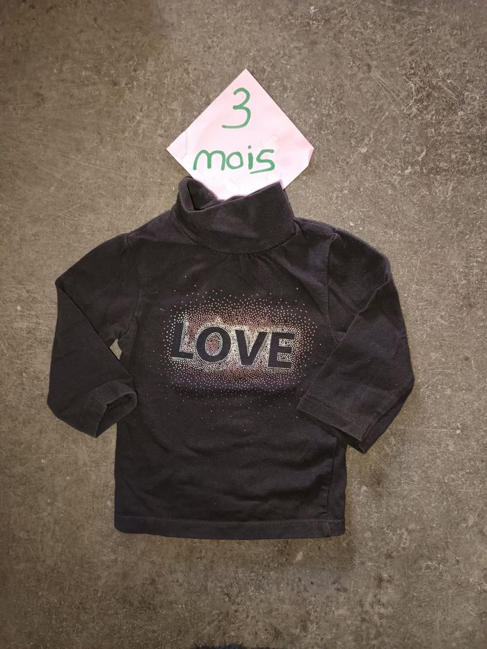 Sous pull "love" 3 mois