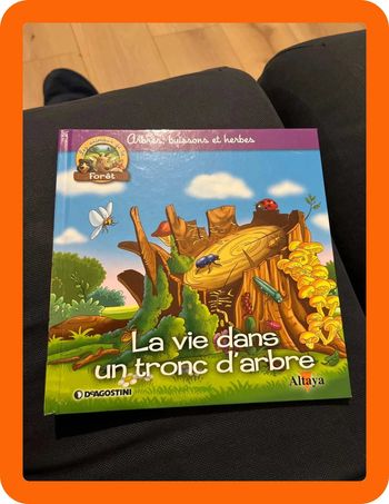 Livre la vie dans un tronc d arbre