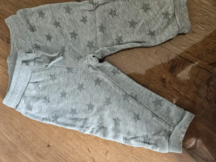 2 joggings HM - photo numéro 3