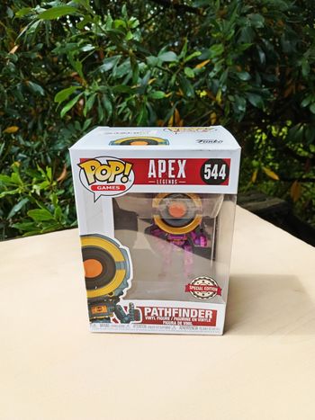 Funko Pop! N°544 : Apex Legends - Pathfinder (Pink Sweet 16 Édition spéciale)