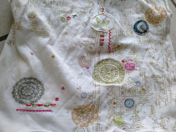 Joli petit ensemble tee shirt blanc et short marron. Bébé 6 mois - photo numéro 11