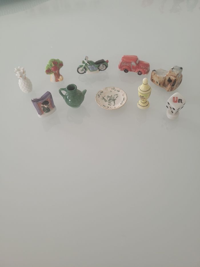 Lot fèves objets