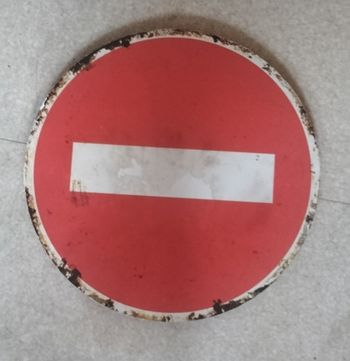 Panneau sens interdit