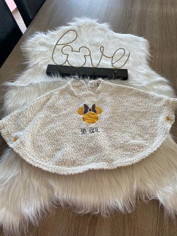 Sublime poncho minnie Disney taille 12 mois