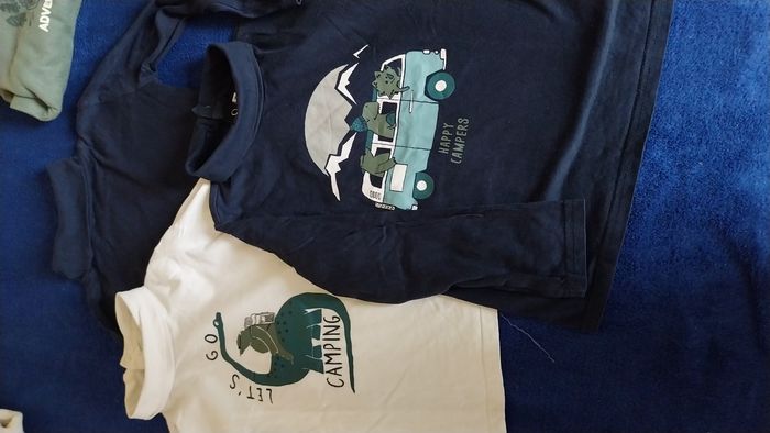 1 lot de 15 vêtements garçon 4 ans - photo numéro 4