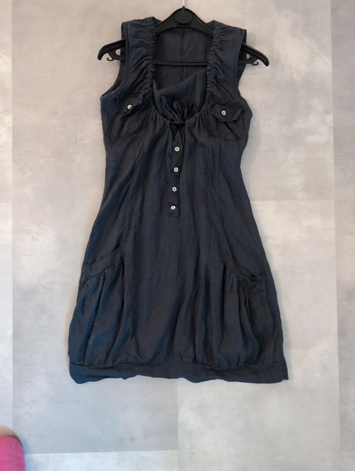 Robe lin bleu marine légère