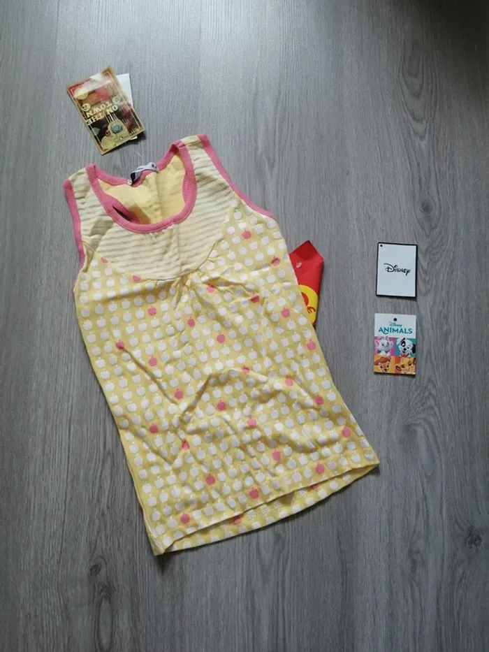 Débardeur jaune et blanc avec motifs pomme / on the town / (8ans)