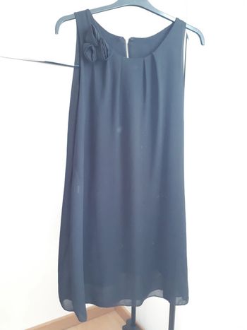 Robe légère noire taille 1