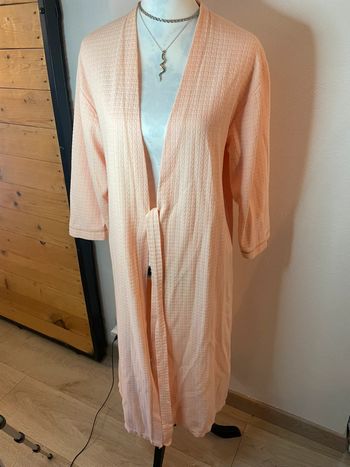 Beau peignoir saumon taille 42/44
