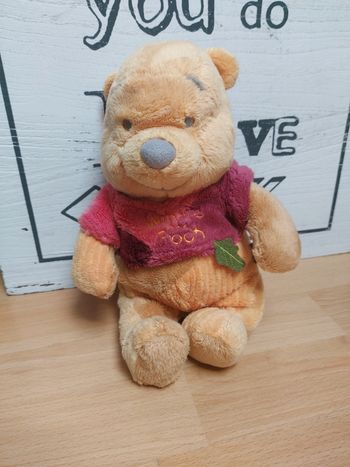 Winnie l'ourson en peluche