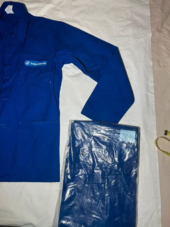 Tenue de travail France telecom - photo numéro 2