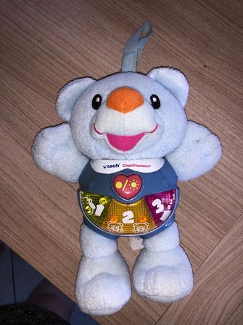 Peluche d’éveil