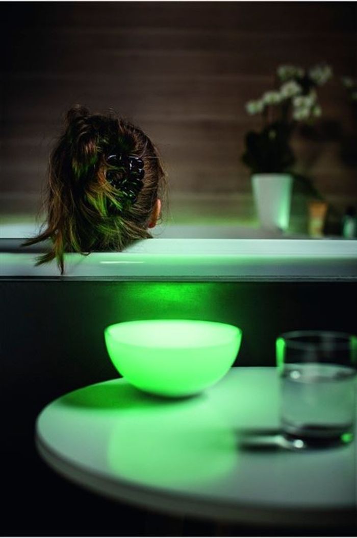 [NEUF] Lampe nomade connectée Philips Hue Go LED – Ambiance personnalisée - photo numéro 8