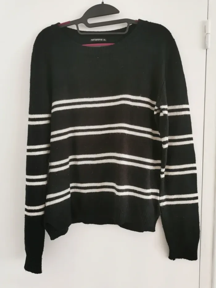 Pull Terranova XL - photo numéro 2