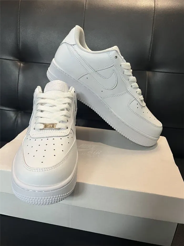 Nike Air Force 1 taille 38 - photo numéro 3