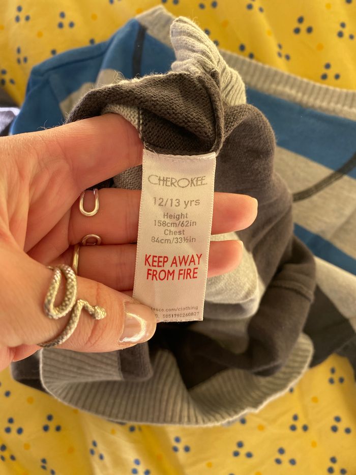 Pull rayé 12 ans - photo numéro 9