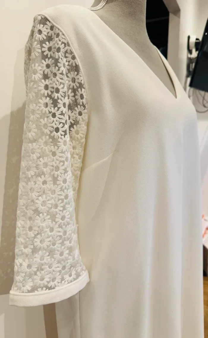 Magnifique robe édition limitée taille 40 neuve jamais porté - photo numéro 3