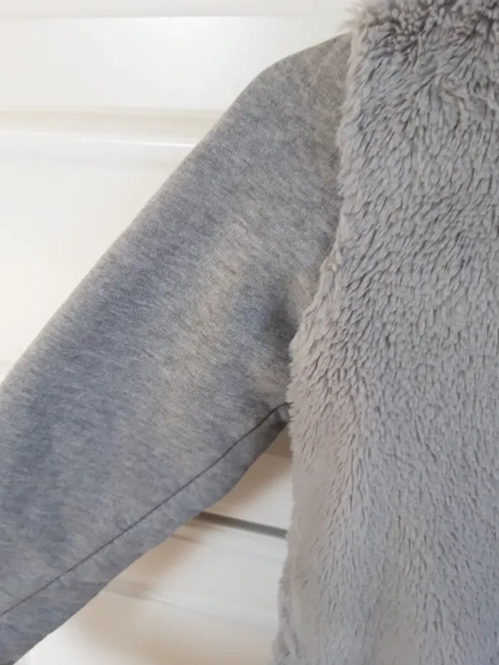 Gros gilet chaud zippé à capuche bi matière - photo numéro 3