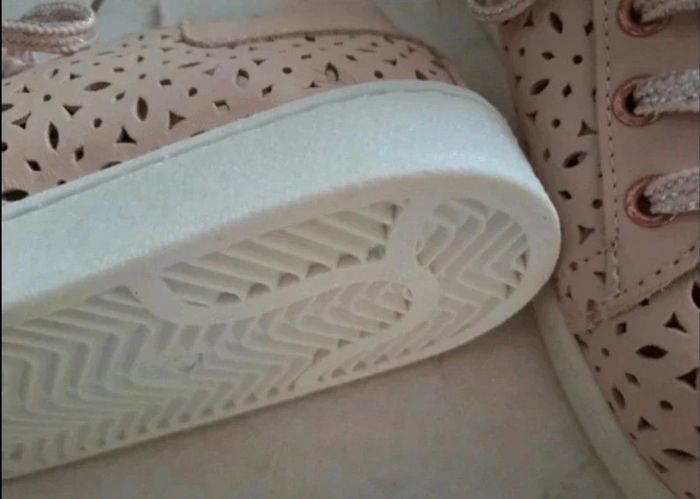 Chaussures neuves 32 - photo numéro 2