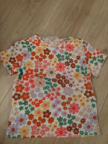 T-shirt à fleurs 7-8 ans 