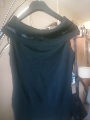 🌸Charmant haut maille noire au col tombant orné d'un liseré satiné "Taille 34/36" 123 " Neuf 🌸