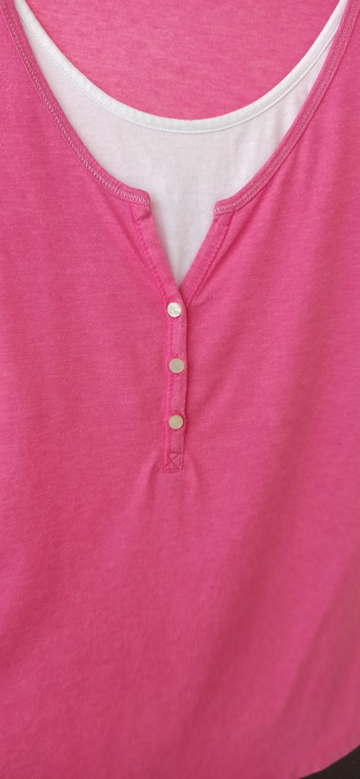 Tee shirt 2 en 1 manches courtes taille 2 - photo numéro 2