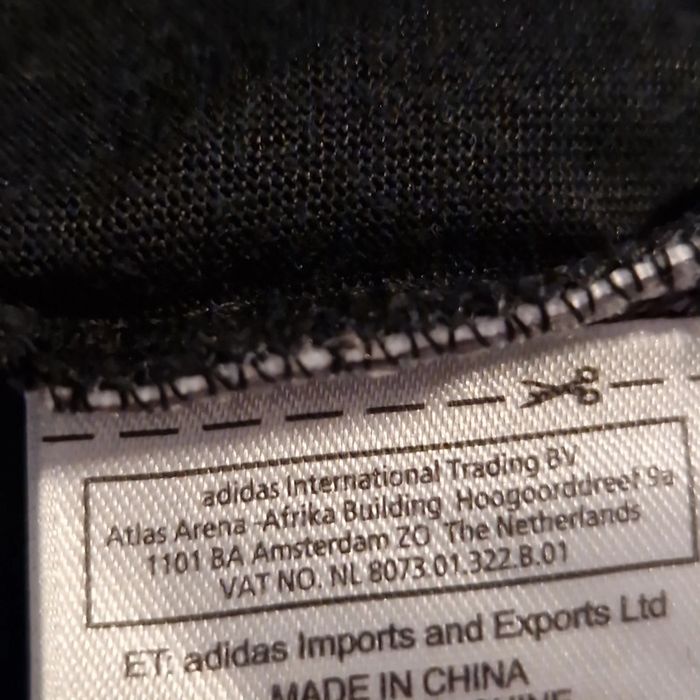 T-shirt Adidas taille S - photo numéro 5