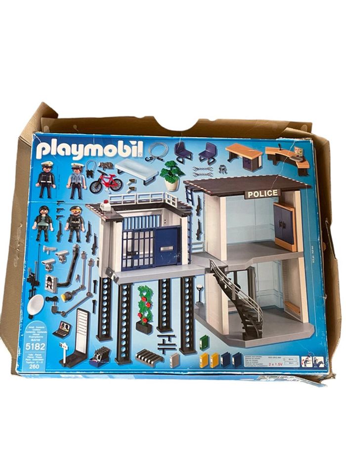 Playmobil Commissariat de Police N•5182 - photo numéro 2
