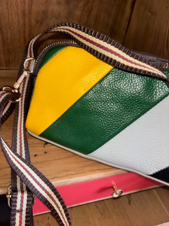 Pochette bandoulière cuir deux couleurs neuf - photo numéro 2