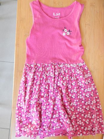 Robe rose à fleurs la halle 6 ans