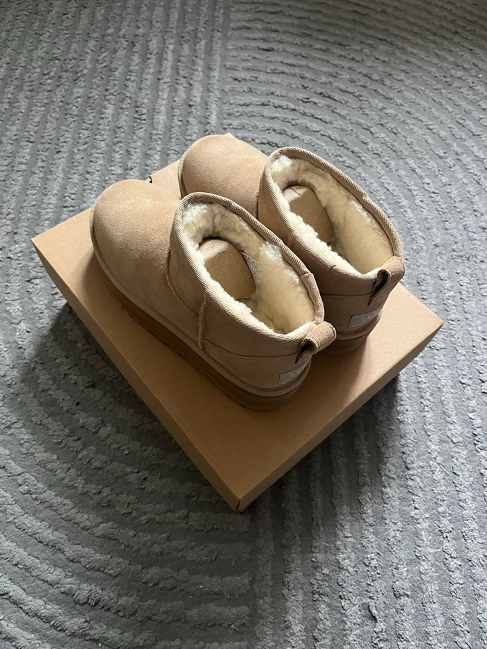 UGG Classic Ultra Mini Platform Taille 37 - photo numéro 5