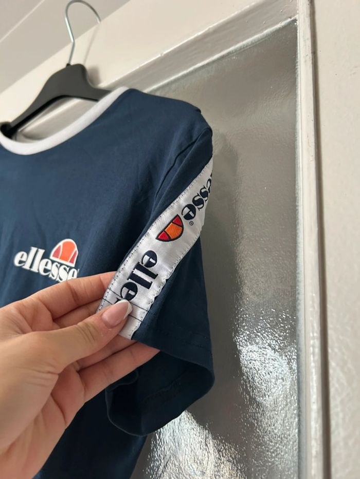 t-shirt ellesse bleu marine XS - photo numéro 6
