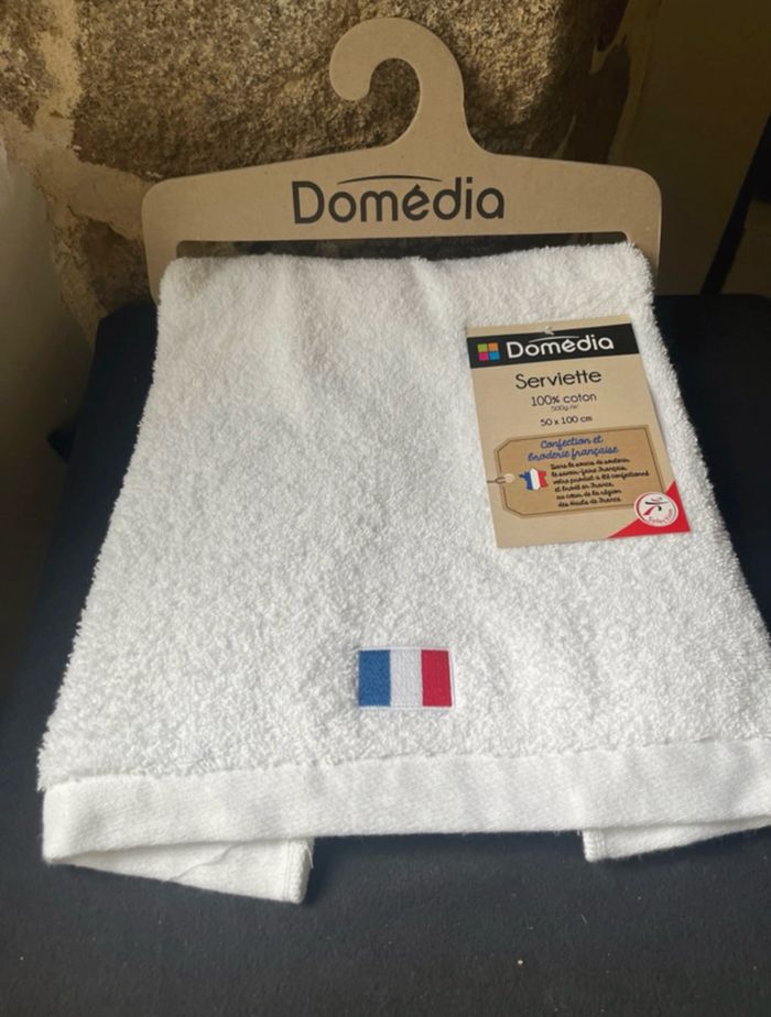 Serviette Domedia 50 x 100 cm Neuf