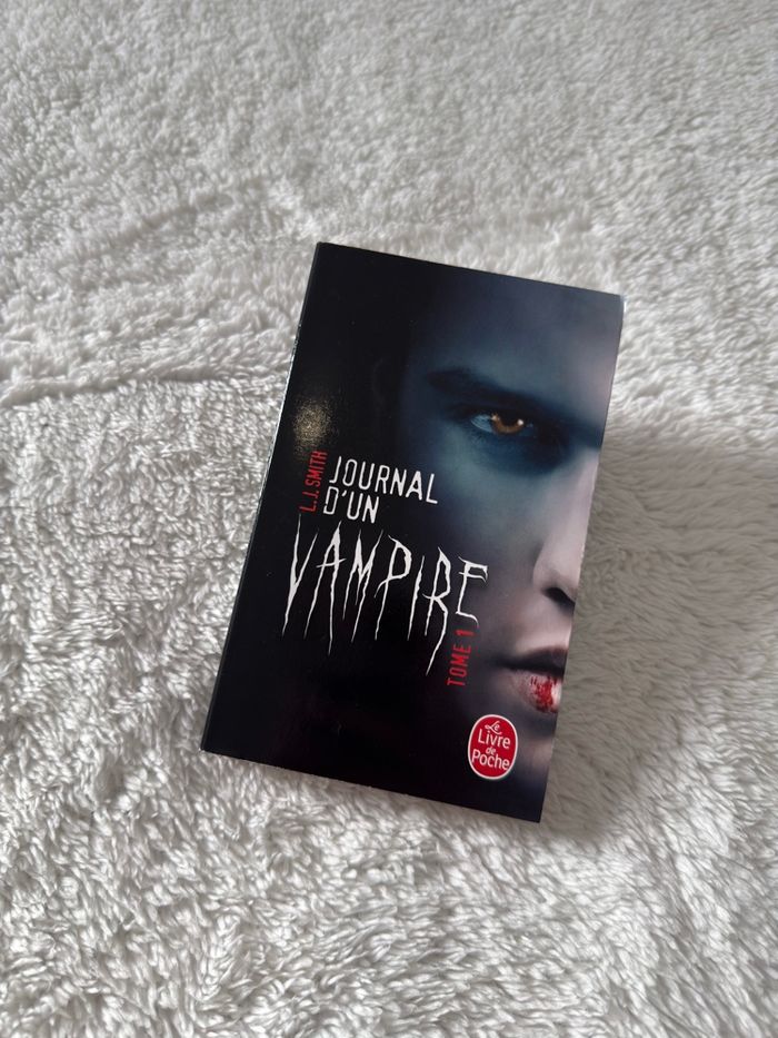 Journal d’un Vampire – Tome 1 – L.J. Smith – Livre de Poche