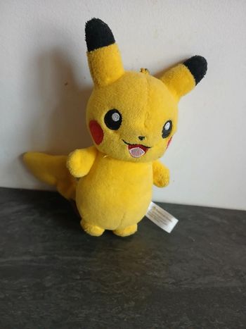 Porte clé Pikachu