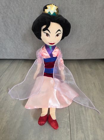 Disney Store Poupée de Chiffon Mulan Neuve