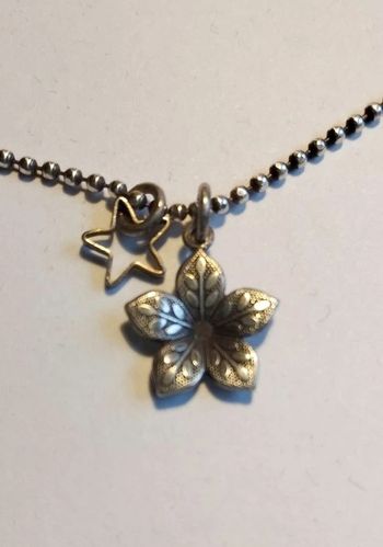 Collier pendentifs fleur étoile Carry Simone
