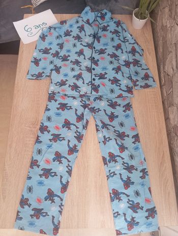 Pyjama spiderman deux pièces taille 6-8 ans
