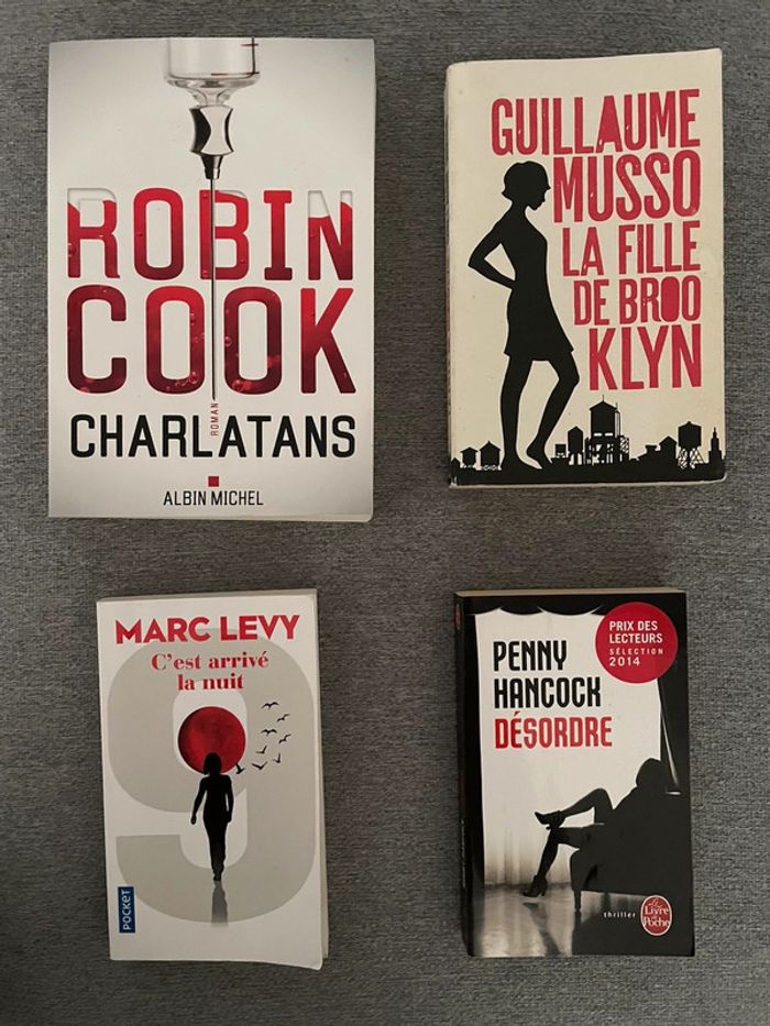 Lot de 4 livres divers format