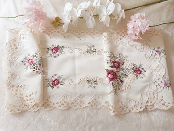 Chemin de Table brodé Vintage 1m70