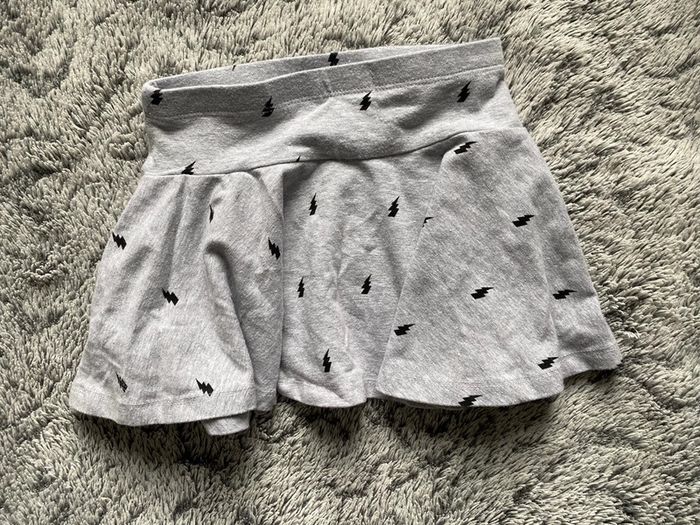 Jupe neuve grise motifs éclairs - 3 ans - photo numéro 3