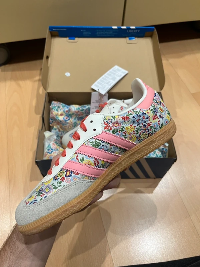 Baskets Adidas Samba taille 41 - photo numéro 2